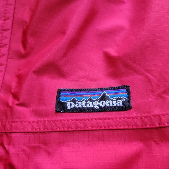 Patagonia Red Hooded Rain Shell Jacket Size L Lightweight Windbreaker - Picture 11 of 11